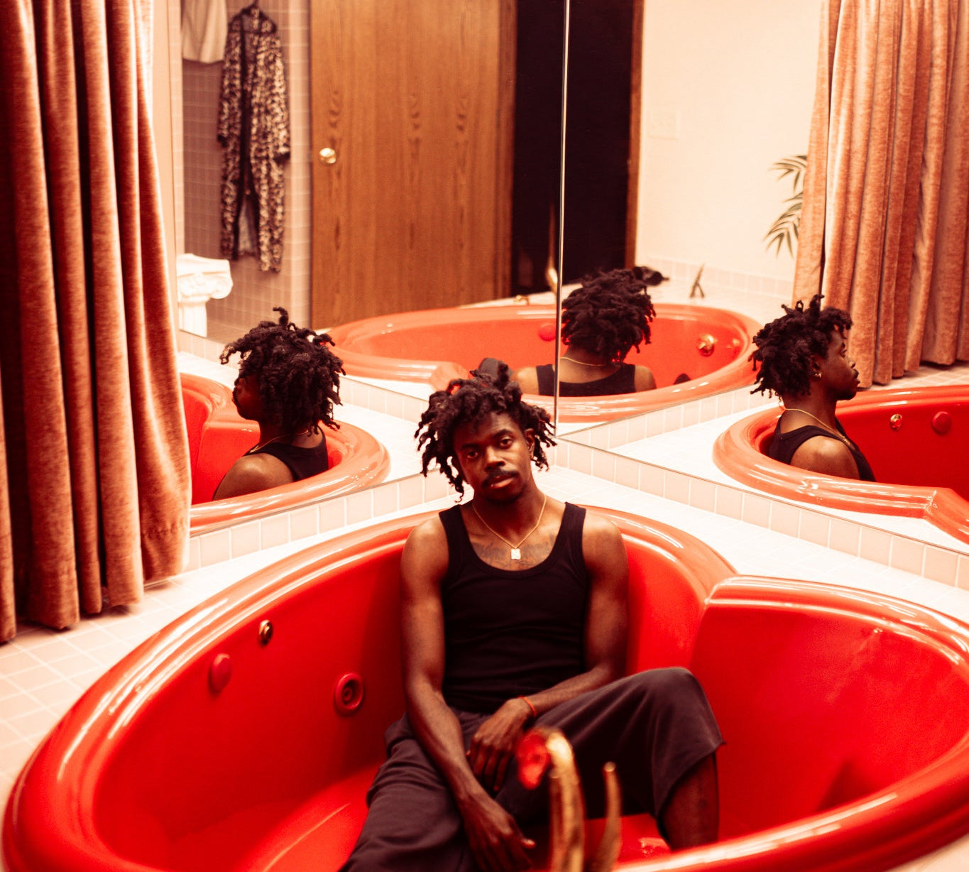Pauli The PSM Shares "daddy (ft. VALÉ)"