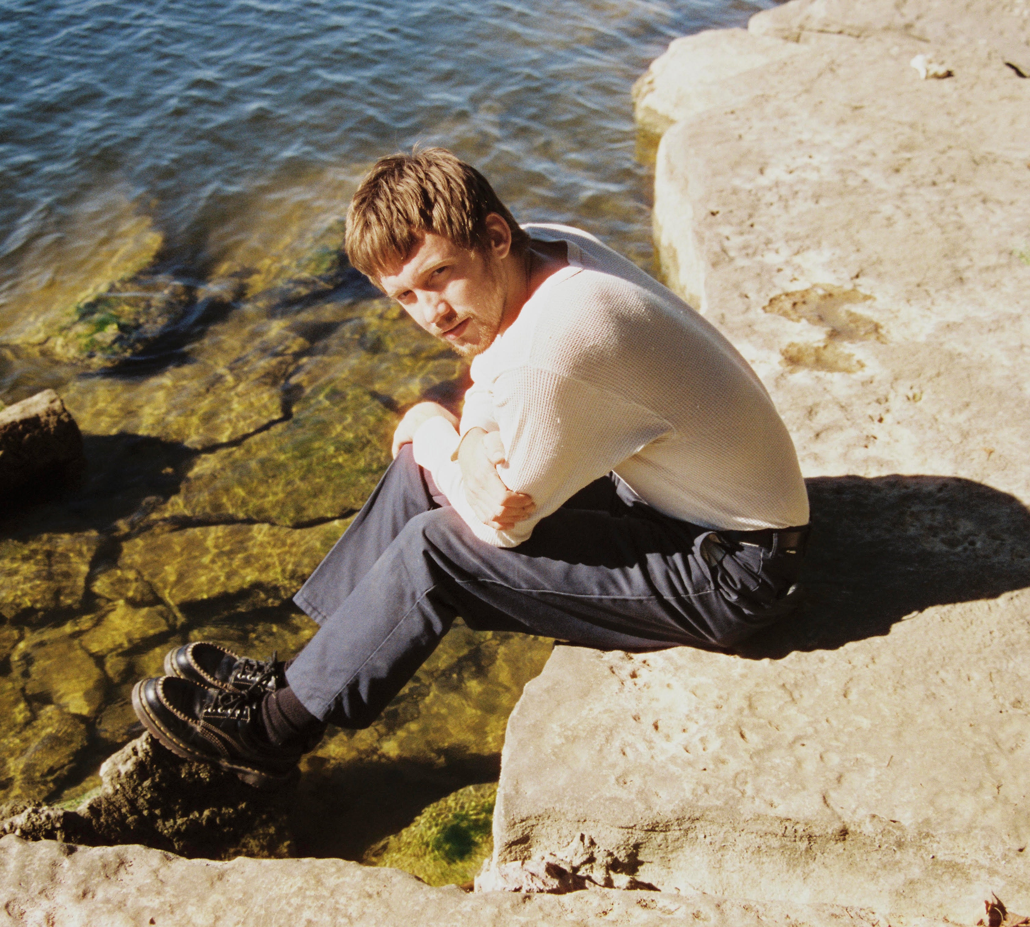 JOSH GILLIGAN OFFERS A HOPEFUL SALVO ON NEW SINGLE  “ANYTHING”