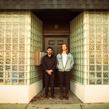 CHICAGO INDIE DUO SIDE HUG UNVEILS MOODY, ATMOSPHERIC DEBUT ALBUM NEW LANGUAGE TODAY   VIA EASY DOES IT RECORDS